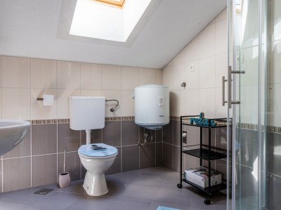 Apartment Three bedroom apartment with terrace and sea view Vir - Kozjak, Vir A-21540-b - Outdoor photo 27