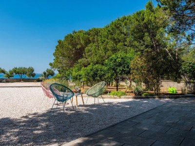 Apartment Two bedroom apartment with terrace and sea view Vir - Kozjak, Vir A-21540-d - Outdoor photo 8