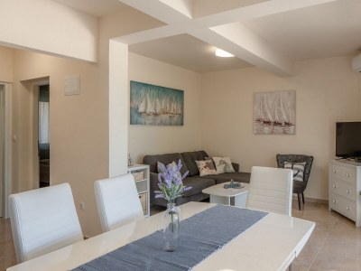 Apartment Two bedroom apartment with terrace and sea view Vir - Kozjak, Vir A-21540-d - Outdoor photo 16