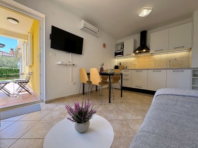 Apartment One bedroom apartment with terrace Čižići, Krk A-22046-a - Outdoor photo 15