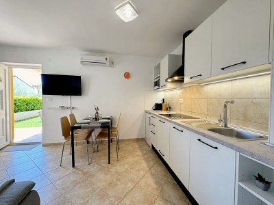 Apartment One bedroom apartment with terrace Čižići, Krk A-22046-a - Outdoor photo 18