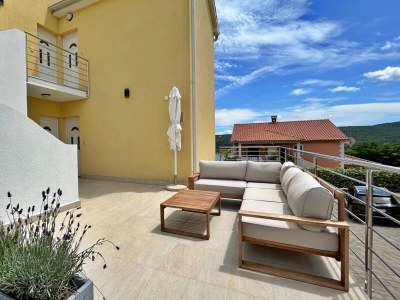 Apartment Two bedroom apartment with balcony and sea view Čižići, Krk A-22046-b - Outdoor photo 9