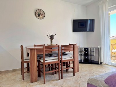 Apartment Two bedroom apartment with balcony and sea view Čižići, Krk A-22046-b - Outdoor photo 13