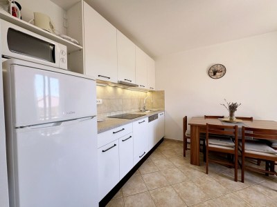 Apartment Two bedroom apartment with balcony and sea view Čižići, Krk A-22046-b - Outdoor photo 15