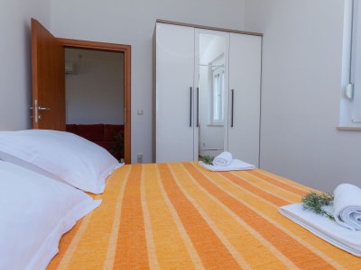 Apartment One bedroom apartment near beach Veli Rat, Dugi otok A-11525-b - Outdoor photo 22