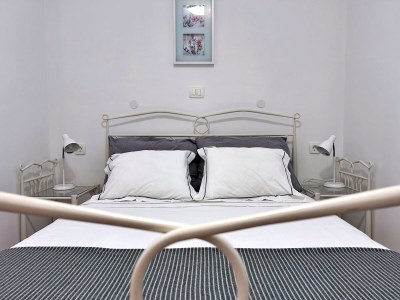 Apartment One bedroom apartment with balcony and sea view Čižići, Krk A-22046-d in Dobrinj - Apartment