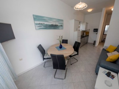 Apartment Two bedroom apartment with balcony and sea view Supetarska Draga - Donja, Rab A-11769-a - Outdoor photo 9