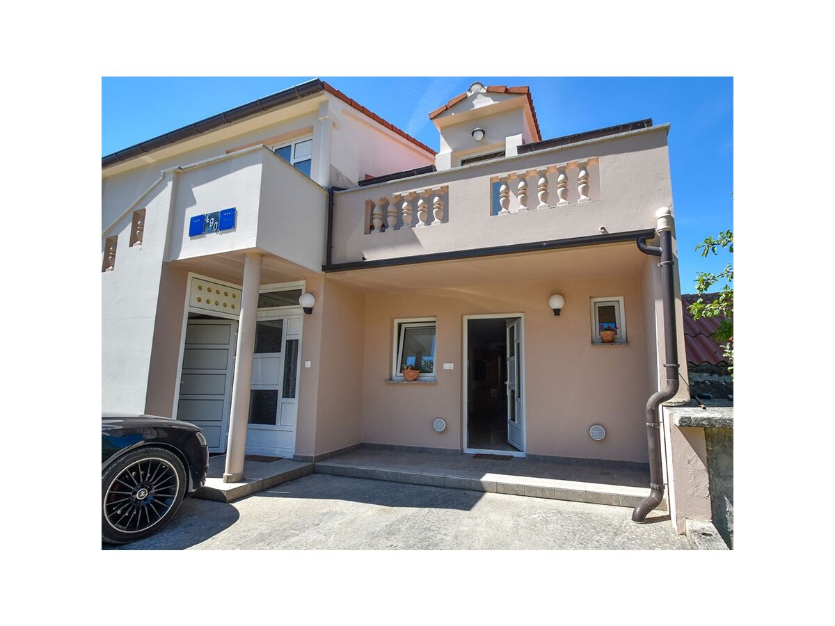 Apartment Two bedroom apartment with terrace and sea view Banjol, Rab A-14134-a - Outdoor photo 4