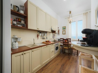 Apartment Apartment with view - Features photo 14