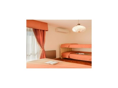 Holiday park Apartment in Pietra Ligure - Features photo 13