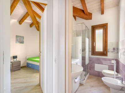 Apartment Air-conditioned penthouse with terrace and parking - Features photo 17