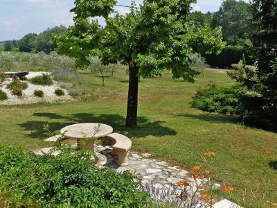 Holiday house holiday home in Puyméras with garden - Outdoor photo 5