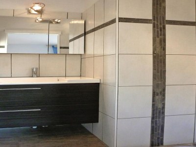 Holiday house holiday home in Puyméras with garden - Features photo 15