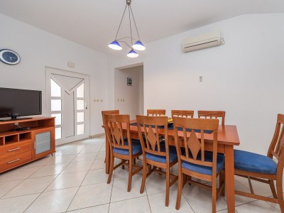 Apartment Four-bedroom apartment near beach Vir - Lozice, Vir A-18576-b - Outdoor photo 8