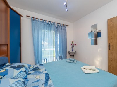 Apartment Four-bedroom apartment near beach Vir - Lozice, Vir A-18576-b - Outdoor photo 13