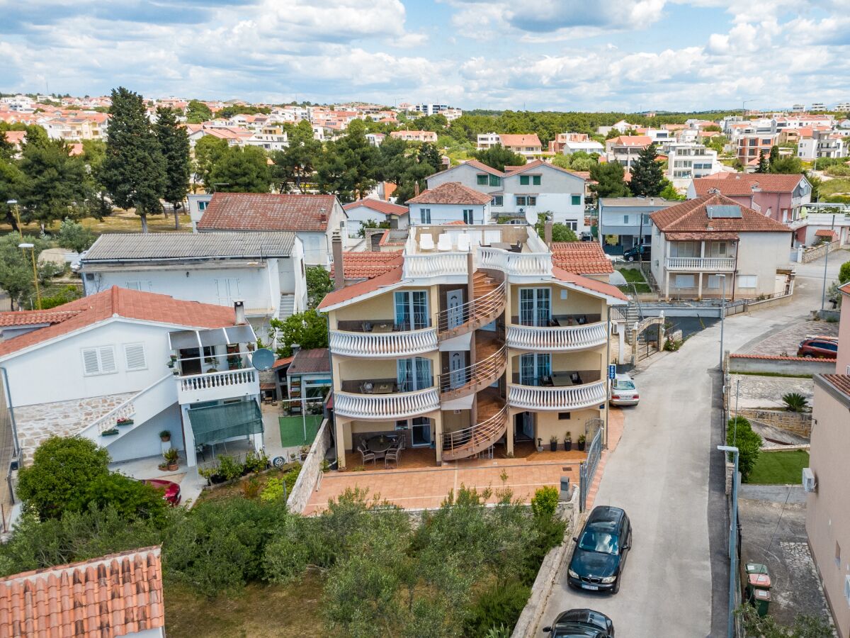 Apartment One bedroom apartment with terrace Vodice A-13973-a - Outdoor photo 4