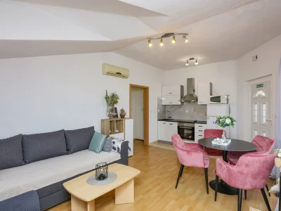 Apartment One bedroom apartment with terrace Vodice A-13973-b - Outdoor photo 17