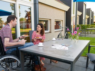 Bungalow For 4 people in the holiday resort Broedershoek - Outdoor photo 2