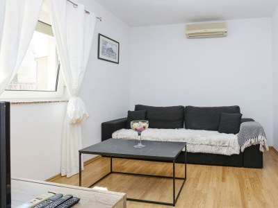 Apartment One bedroom apartment with terrace Vodice A-13973-c - Outdoor photo 17