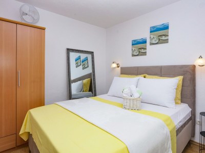 Apartment One bedroom apartment with terrace Vodice A-13973-c - Outdoor photo 23