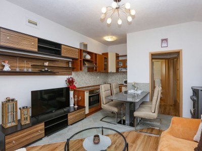 Apartment Two bedroom apartment with terrace Vodice A-13973-d - Outdoor photo 18