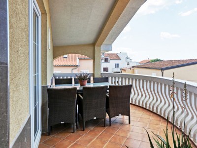 Apartment Two bedroom apartment with terrace Vodice A-13973-d - Outdoor photo 33
