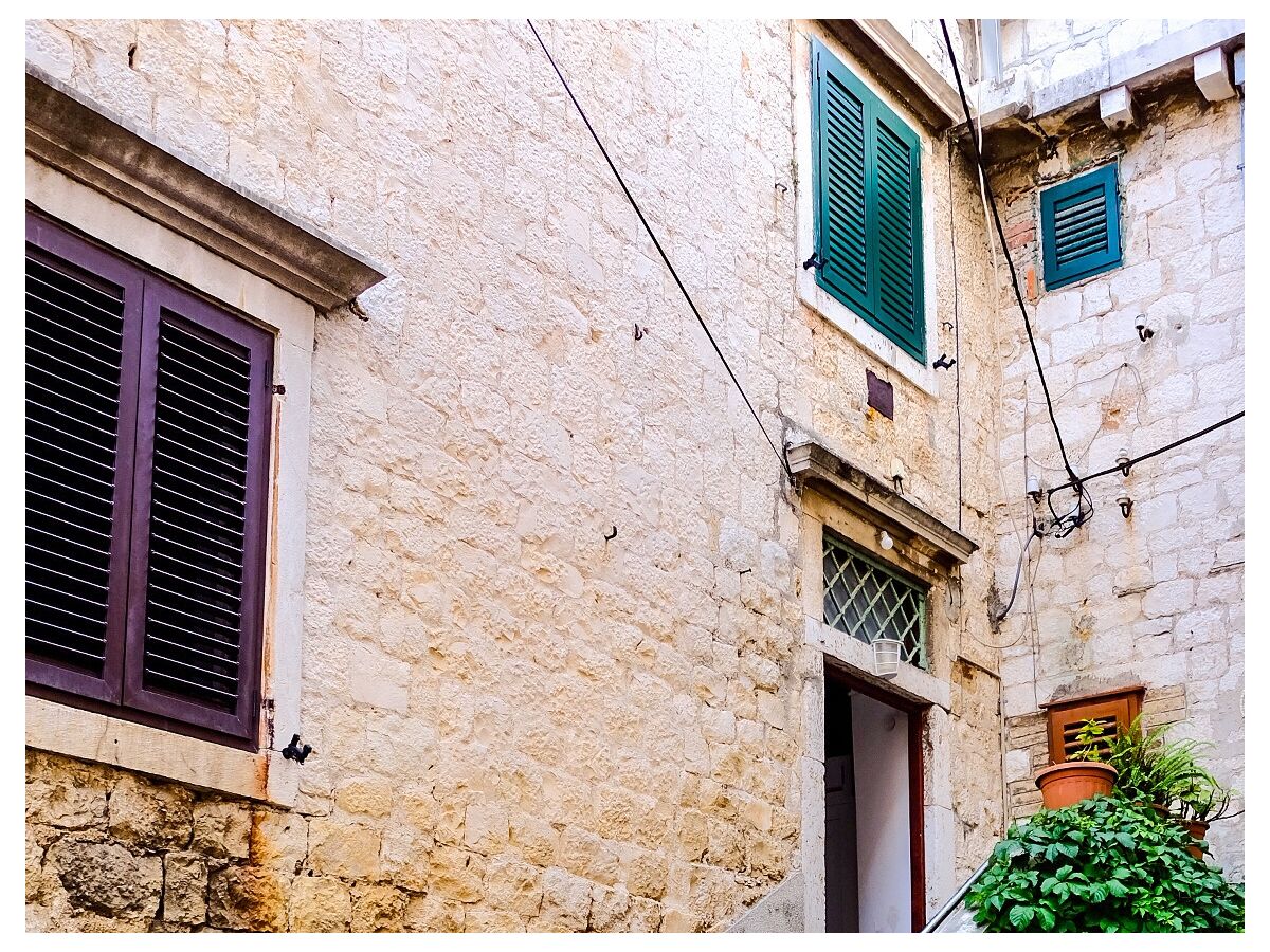 Apartment Two bedroom apartment with terrace and sea view Kaštel Novi, Kaštela A-20607-a - Outdoor photo 3