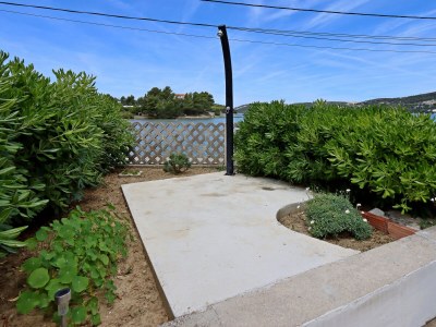 Apartment Four-bedroom apartment near beach Supetarska Draga - Donja, Rab A-5042-a - Outdoor photo 3