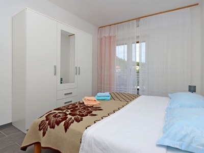 Apartment Four-bedroom apartment near beach Supetarska Draga - Donja, Rab A-5042-a - Outdoor photo 15