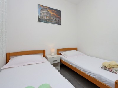 Apartment Four-bedroom apartment near beach Supetarska Draga - Donja, Rab A-5042-a - Outdoor photo 25