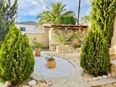 Holiday house Charmante Villa mit privatem Garten - Outdoor photo 11