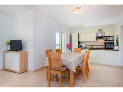 Holiday house Four Bedroom Villa with the pool - Features photo 6