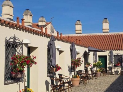 Holiday house Historic Han Hideaway Double Room 6 in Pakostane - Holiday house