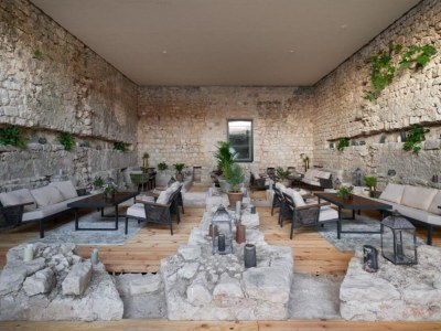 Holiday house Historic Han Hideaway Double Room 6 - Features photo 7