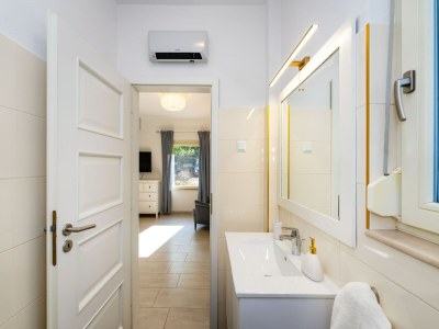 Holiday house Ruhiger Rückzugsort mit Meerblick auf Insel Hvar - Outdoor photo 96