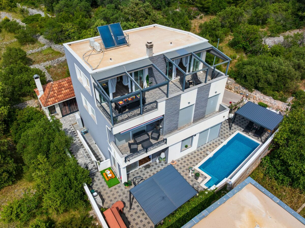 Apartment Helles Penthouse mit Meerblick, Hvar