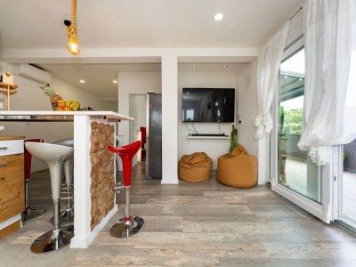 Apartment Helles Penthouse mit Meerblick, Hvar - Features photo 19