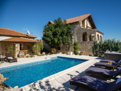 Holiday house Heated Pool Villa near Sibenik - Outdoor photo 14