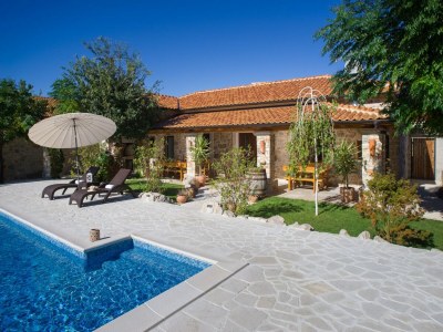 Holiday house Heated Pool Villa near Sibenik - Outdoor photo 21