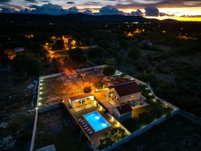 Holiday house Friedliche Villa in der Nähe der Krka-Wasserfälle - Outdoor photo 9