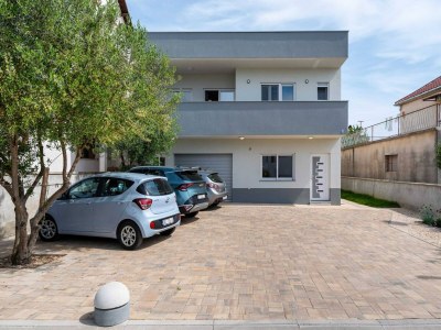 Apartment Helles Apt in der Nähe des Strandes von Zadar in Zadar - Apartment