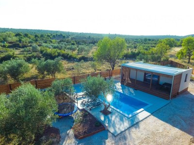 Holiday house Charming Holiday Home near Zadar - Outdoor photo 10