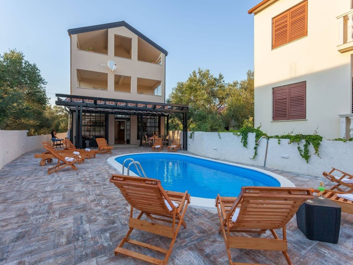 Holiday house Villa near Zadar for 16 Guests - Outdoor photo 4