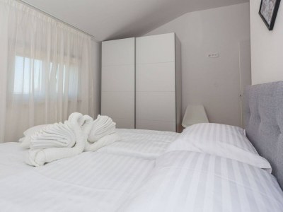 Holiday house Villa near Zadar for 16 Guests - Features photo 18