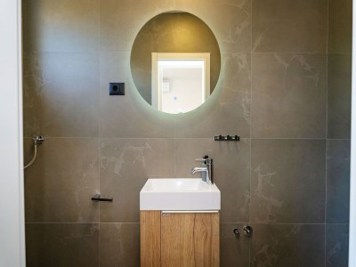 Holiday house Villa with Pool and Sauna in Galovac - Features photo 21