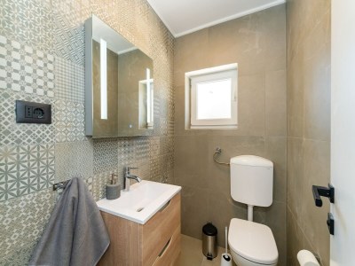 Holiday house Villa with Pool and Sauna in Galovac - Features photo 33