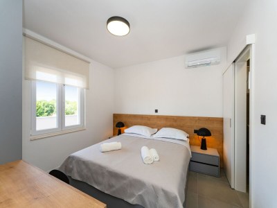 Holiday house Villa with Pool and Sauna in Galovac - Features photo 37