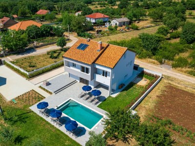 Holiday house Villa with Pool and Sauna in Galovac - Environment photo 69