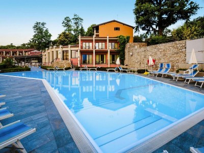 Holiday park Apartment in Manerba with barbecue in Lake Garda - Lombardy - Holiday park