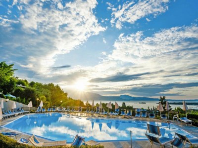 Holiday park Apartment in Manerba with barbecue - Outdoor photo 10